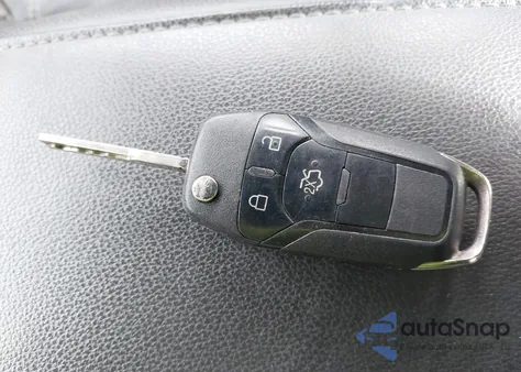 2013 Ford Fusion Se z USA, uszkodzony, nr VIN 3FA6P0H98DR186570